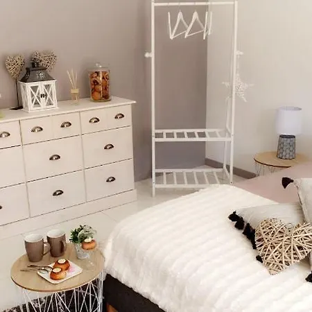 Le Cosy De Sarah Couette-café