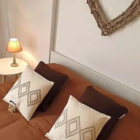 Le Cosy De Sarah Bed & Breakfast 3*